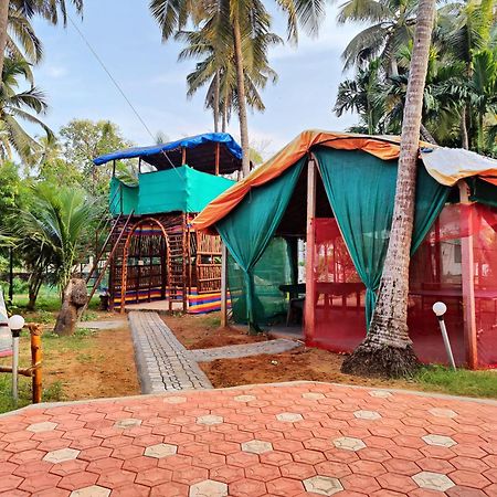 Hotel Artkarna à Gokarna  Extérieur photo