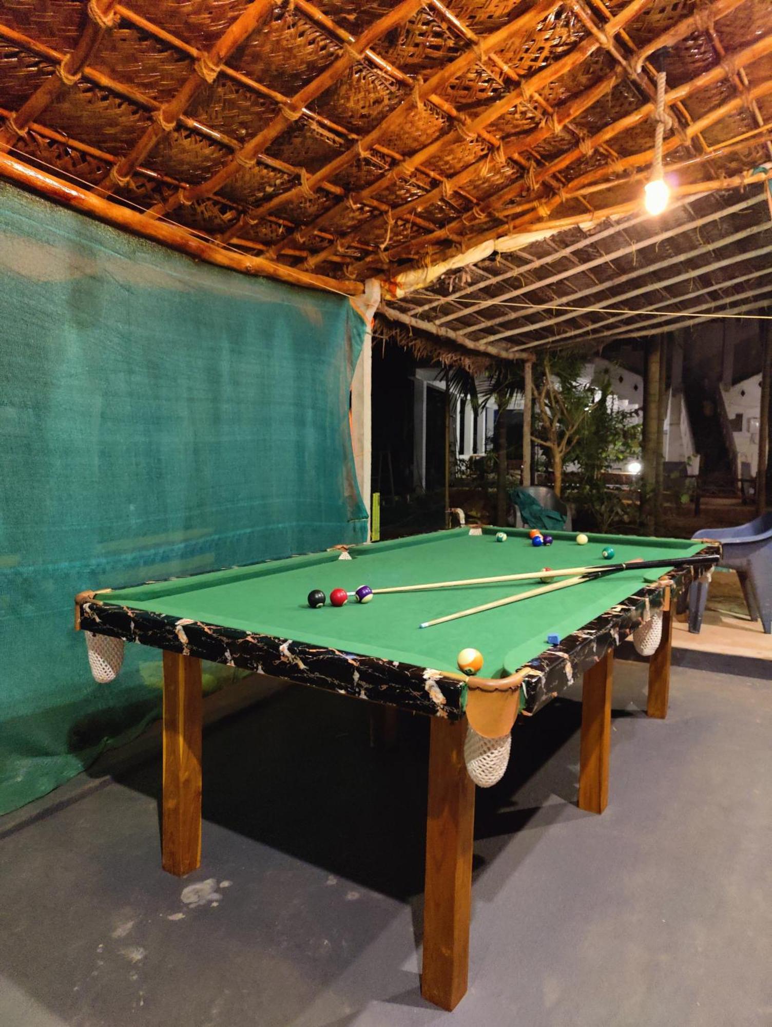 Hotel Artkarna à Gokarna  Extérieur photo