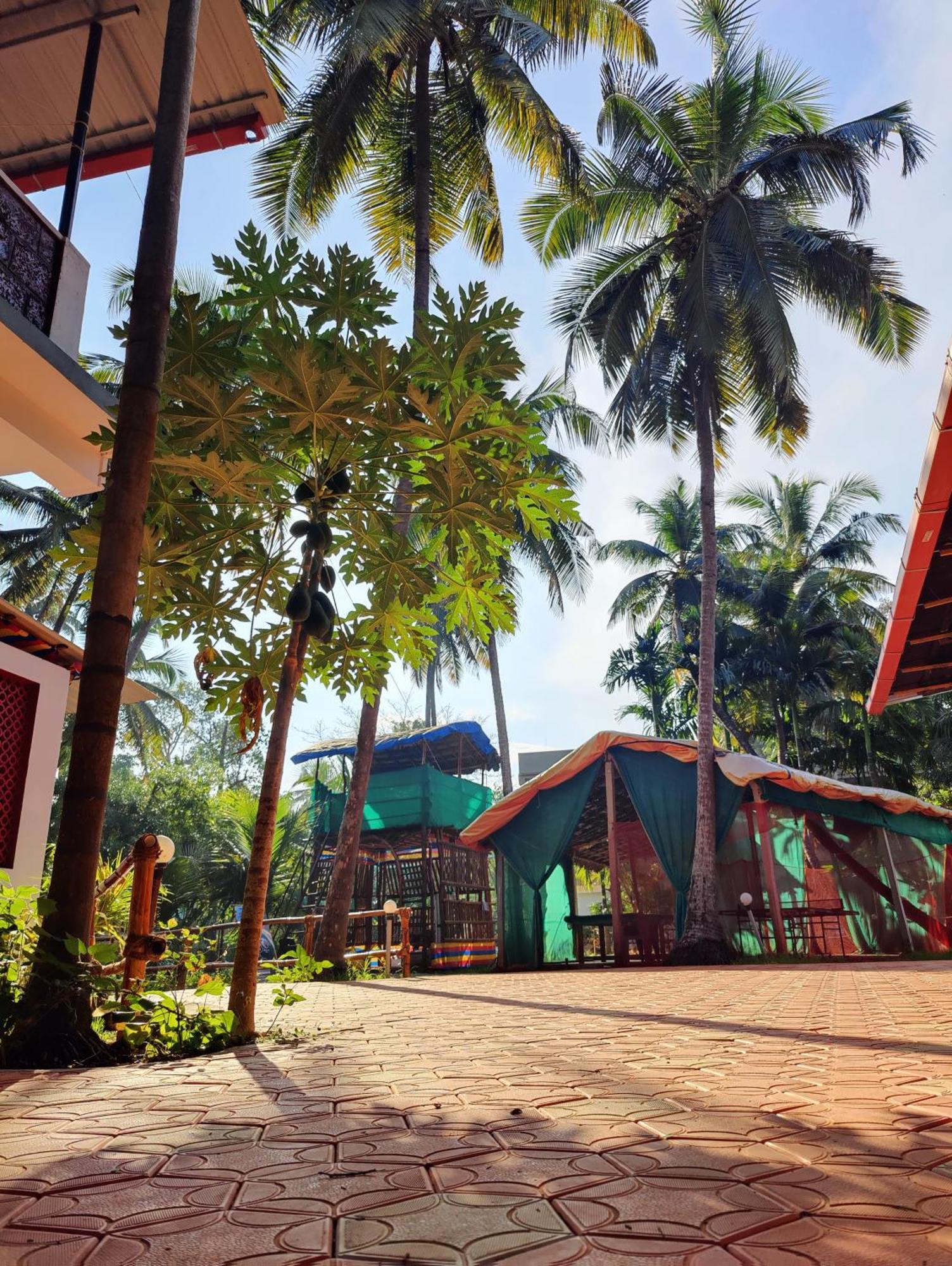 Hotel Artkarna à Gokarna  Extérieur photo