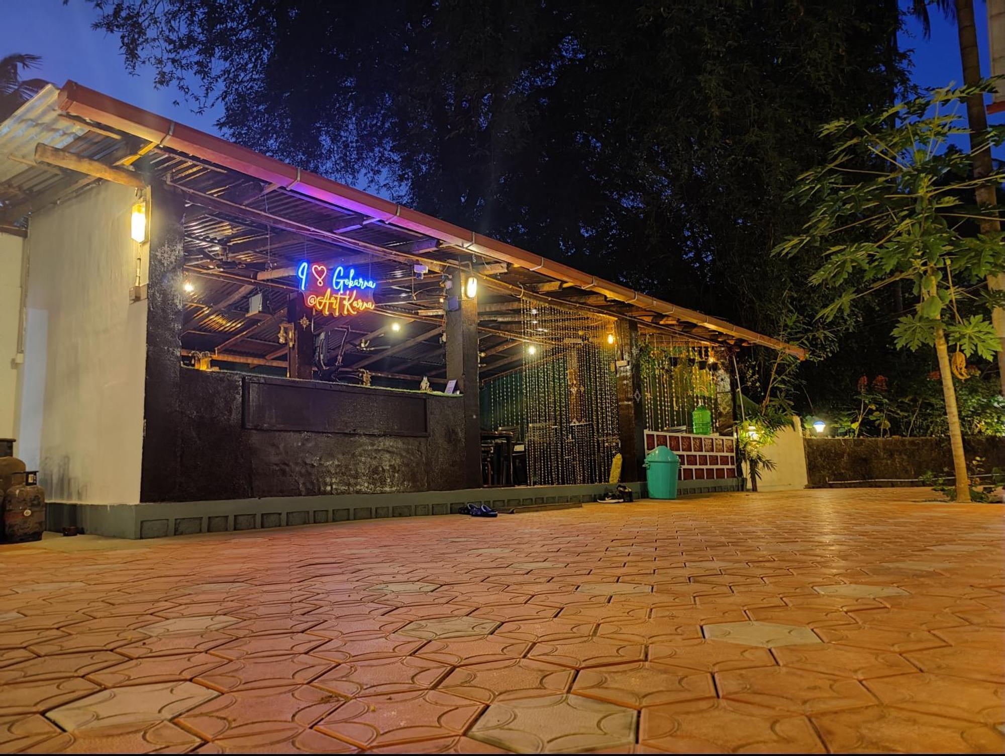 Hotel Artkarna à Gokarna  Extérieur photo